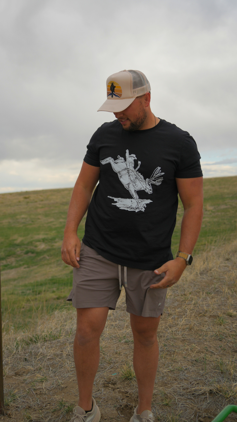Bucking Mule Deer Buck Short Sleeve